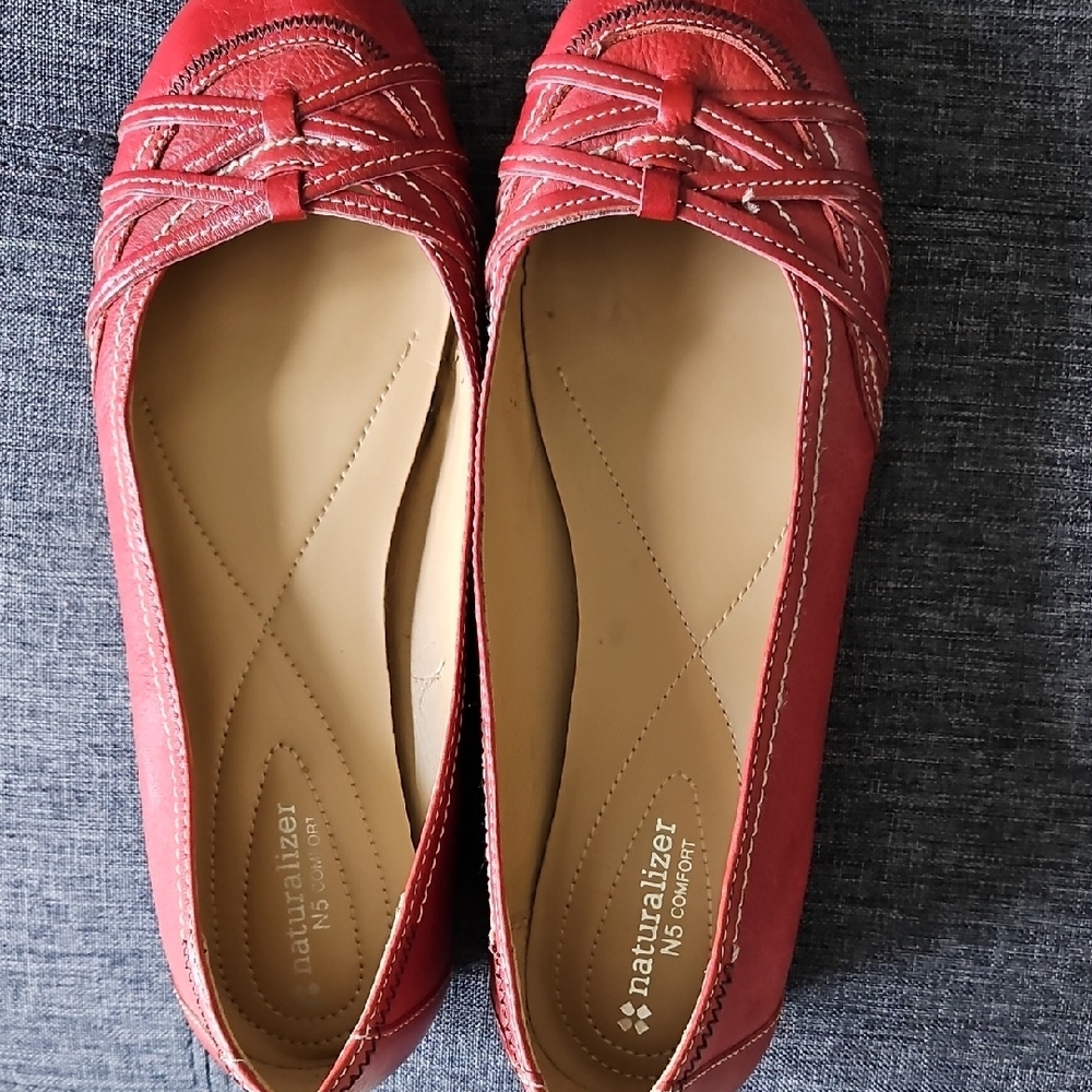Naturalizer Women's Red Flats